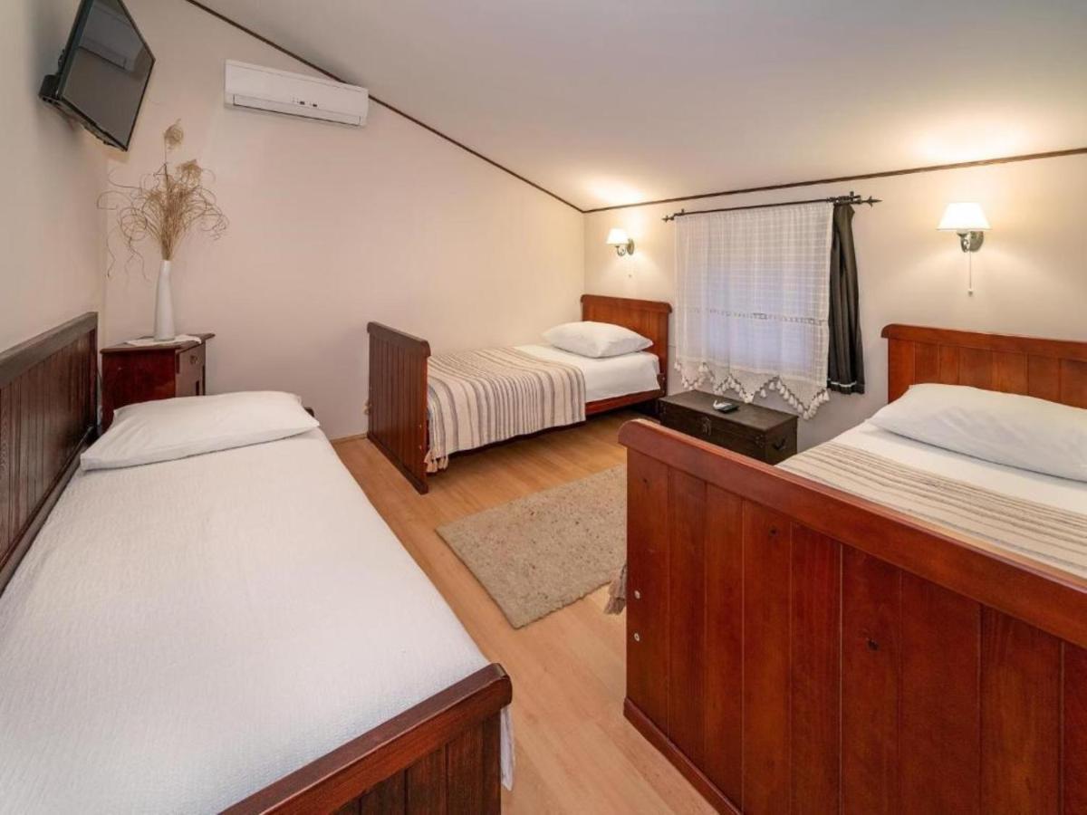 Apartments Villa Roza Drazice Номер фото